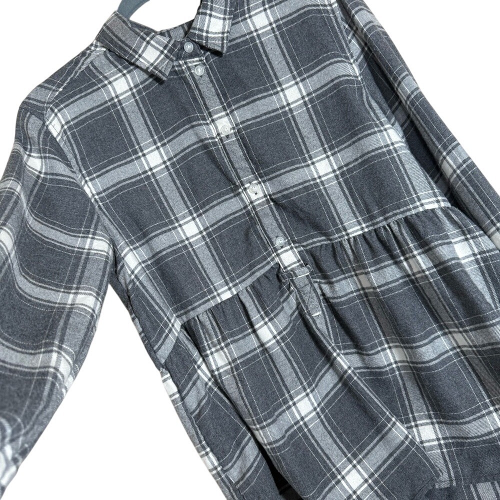 American Eagle Outfitters Gray and White Plaid Tunic Top